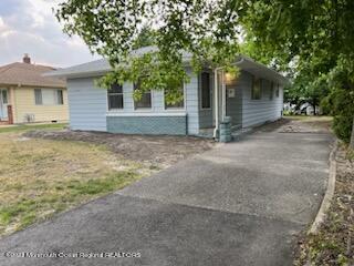 312 Saint Thomas Dr, Berkeley, NJ 08721