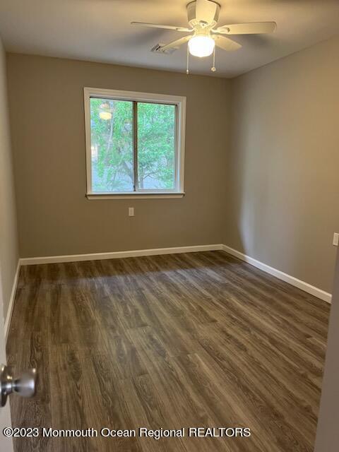 312 Saint Thomas Dr, Berkeley, NJ 08721 photo 8