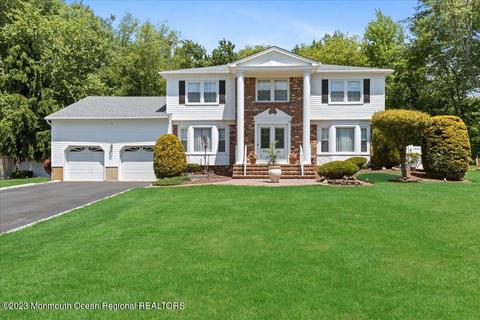 6 Dartmoor Dr, Manalapan, NJ 07726