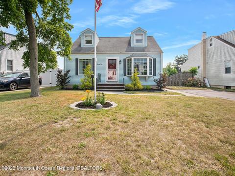 72 Ellenel Blvd, Spotswood, NJ 08884