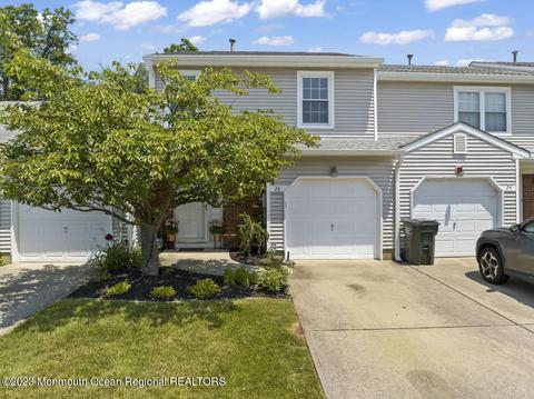 26 Birch Ln, Eatontown, NJ 07724