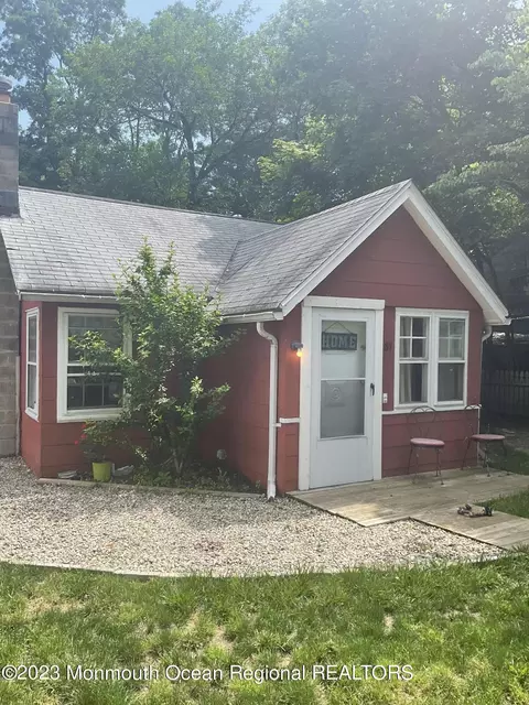 87 Cedarhurst Rd, Brick, NJ 08723 photo 2