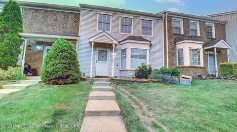 110 Wilshire Ct, Old Bridge, NJ 08857
