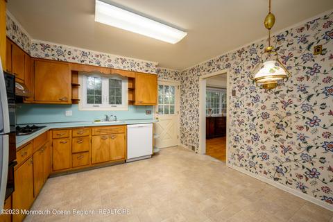 635 Oceanview Rd, Brielle, NJ 08730 photo 17