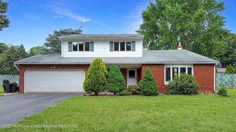 17 Rath Ln, East Brunswick, NJ 08816