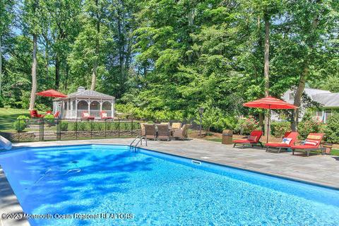 35 Bamm Hollow Rd, Middletown, NJ 07748