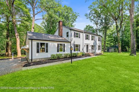 84 Galloping Hill Rd, Colts Neck, NJ 07722