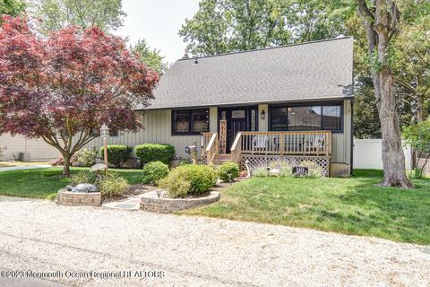 110 Roosevelt Dr, Brick, NJ 08724