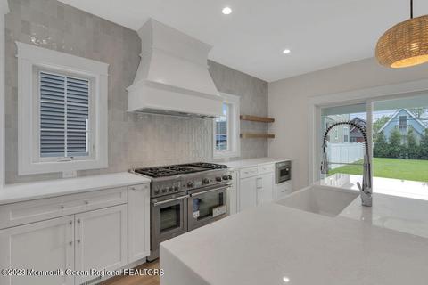 305 10th Ave, Belmar, NJ 07719