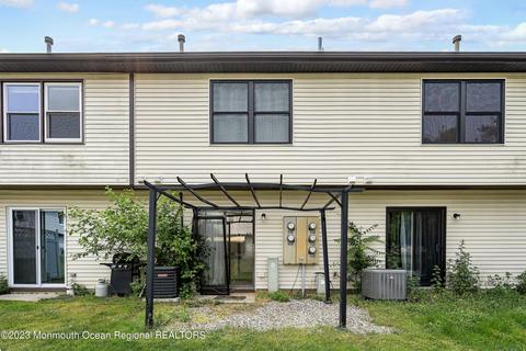 1054 Sawmill, Brick, NJ 08724 photo 15
