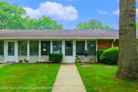 213 Huntington Dr # c, Lakewood, NJ 08701