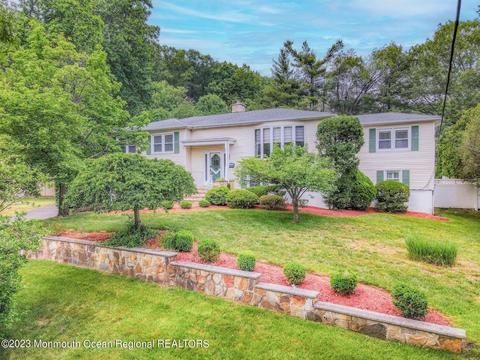 286 Ravenswood St, Mountainside, NJ 07092