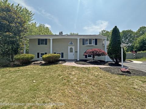 153 Newbury Rd, Howell, NJ 07731