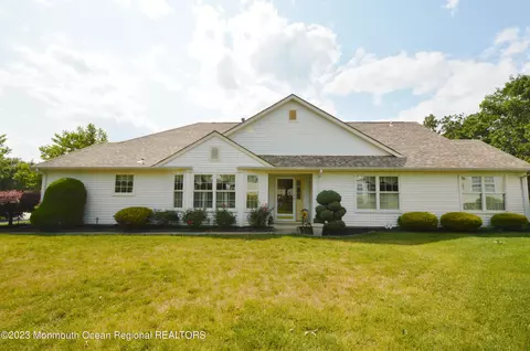 3210 Flagstone Ct, Toms River, NJ 08755