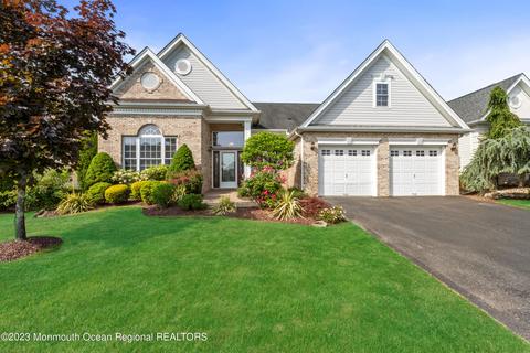 30 Beth Page Dr, Monroe, NJ 08831