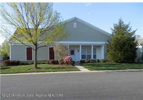 630 Bluebird Dr #630, Monroe, NJ 08831