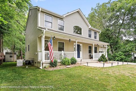 46 Willow St, Waretown, NJ 08758 photo 3