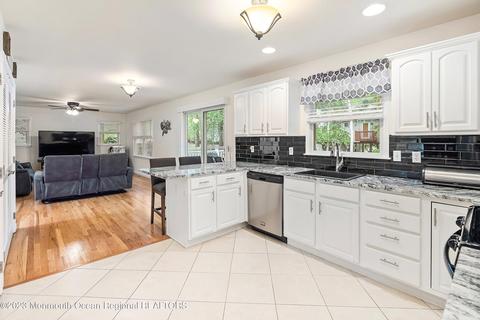 46 Willow St, Waretown, NJ 08758 photo 16