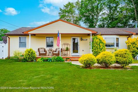 2219 South St, Toms River, NJ 08753