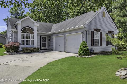 5 Abbot Ct, Jackson, NJ 08527