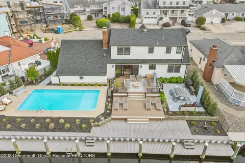 1877 Northwest Dr, Point Pleasant, NJ 08742