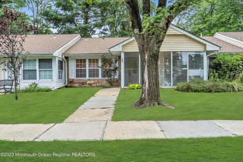 10 Carnation Dr # c, Lakewood, NJ 08701