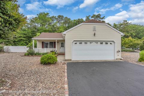 403 3rd St, Waretown, NJ 08758 photo 4