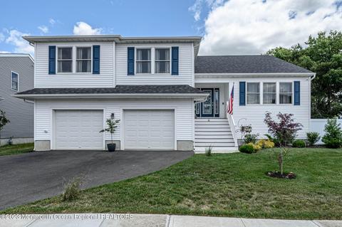 4 Osbourn Ct, Little Egg Harbor, NJ 08087