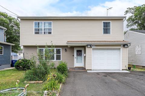 184 Seabreeze Ave, Middletown, NJ 07748