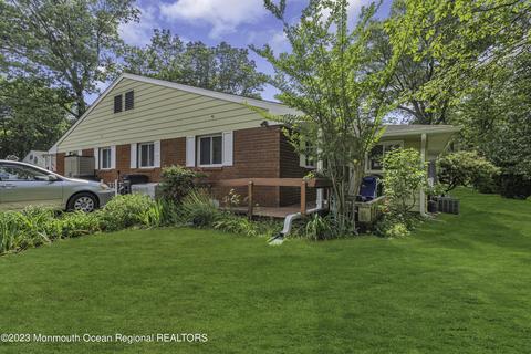 21 Cardinal St # D, Manchester, NJ 08759