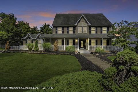 193 Lilac Dr, Toms River, NJ 08753