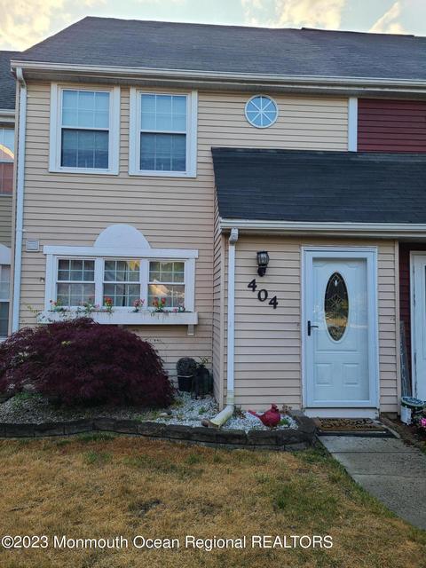 404 Ibis Ct, Tuckerton, NJ 08087