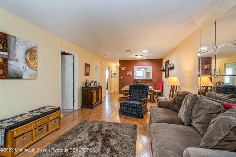 6 Regent Cir, Brick, NJ 08723 photo 8