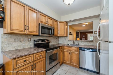 6 Regent Cir, Brick, NJ 08723 photo 15