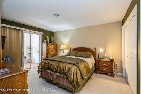 6 Regent Cir, Brick, NJ 08723 photo 11
