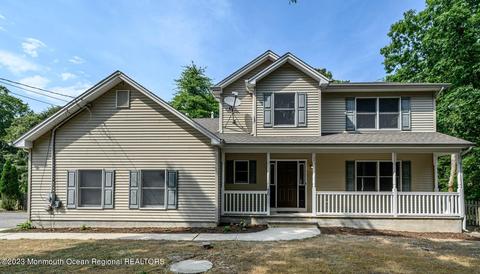 86 Serpentine Dr E, Bayville, NJ 08721