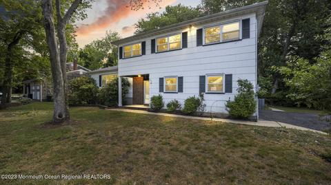 205 Cashel Dr, Aberdeen, NJ 07747
