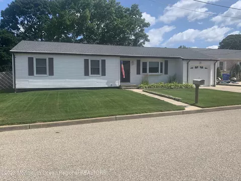 1904 Teakwood Rd, Toms River, NJ 08753