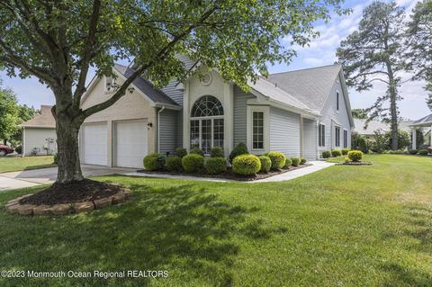 1643 Sweetbay Dr, Toms River, NJ 08755