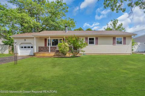 1041 Seaman Ave, Beachwood, NJ 08722