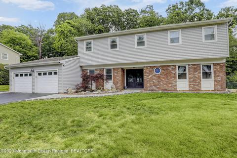 20 Regina Rd, Morganville, NJ 07751
