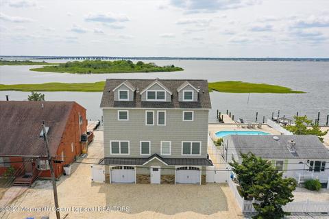 445 Coolidge Ave, Seaside Heights, NJ 08751