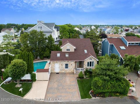 13 Sage Rd, Toms River, NJ 08753