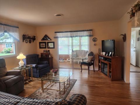 607 Willow Ct #B, Whiting, NJ 08759 photo 14