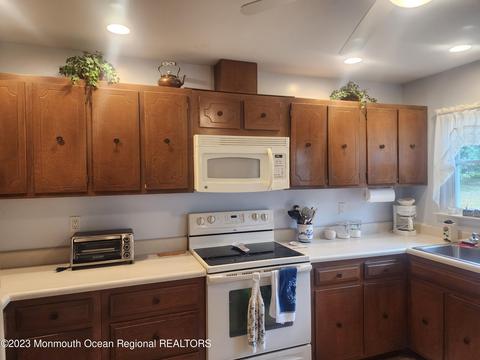 607 Willow Ct #B, Whiting, NJ 08759 photo 23