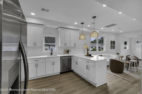 30 Simpson Ave, Atlantic Highlands, NJ 07716