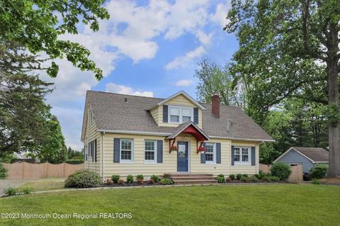 251 Oak Hill Rd, Red Bank, NJ 07701