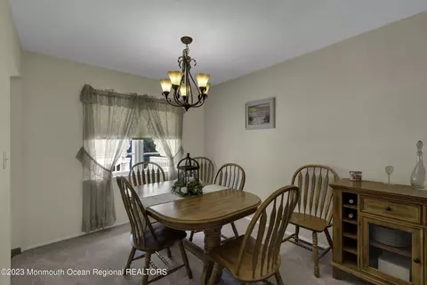 7 Iris Dr, Jackson, NJ 08527 photo 5