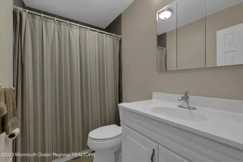 7 Iris Dr, Jackson, NJ 08527 photo 11