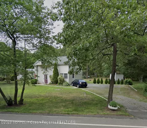 3153 Ridgeway Blvd, Manchester, NJ 08759